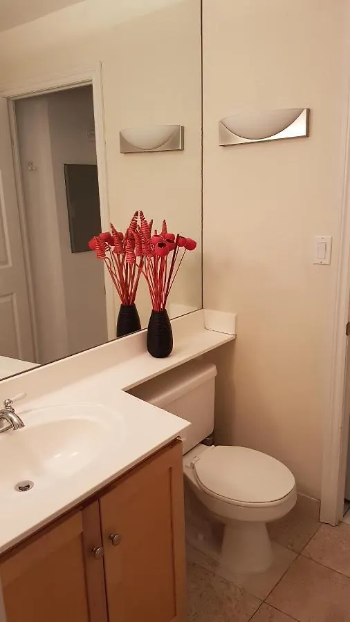 Hotel Toronto Luxury Accommodations - Qwest